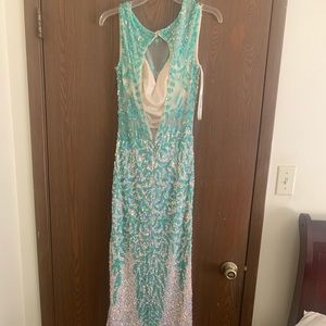 Beautiful turquoise formal dress only worn once